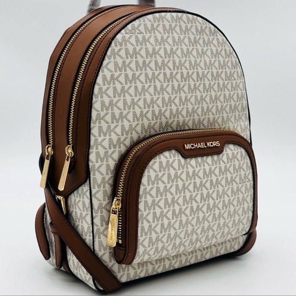 Michael Kors Medium Jaycee Zip Packet Backpack Vanilla - Picture 3 of 13